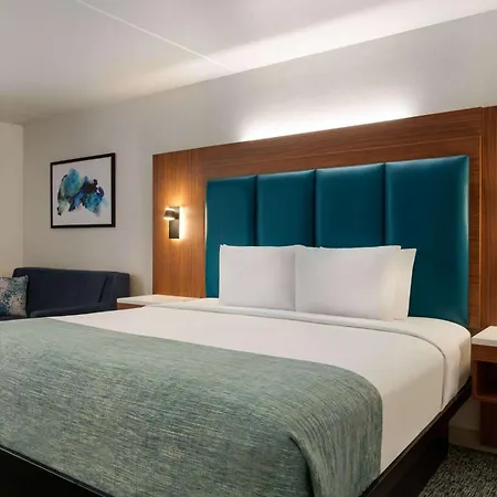 Wingate By Wyndham Williamsburg Hotel